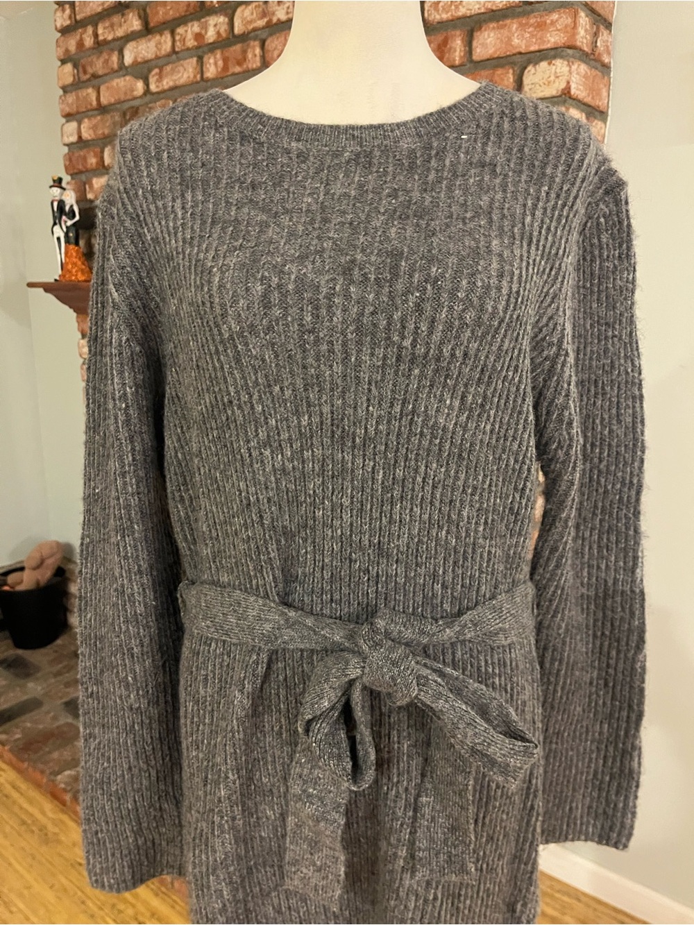 Flying Tomato PTP 25 NWOT $135 Long Sleeve Midi Sweater Dress - Picture 4 of 7